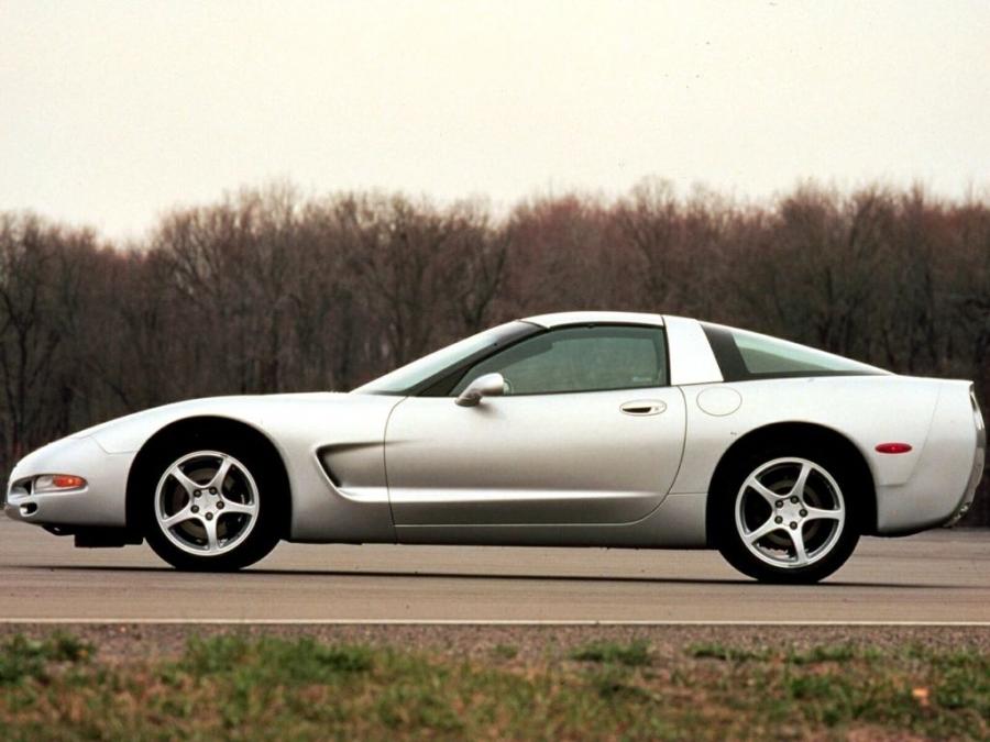  Chevrolet Corvette Coupe (C5) 1997 года  (NA) (фото 6 из 31)